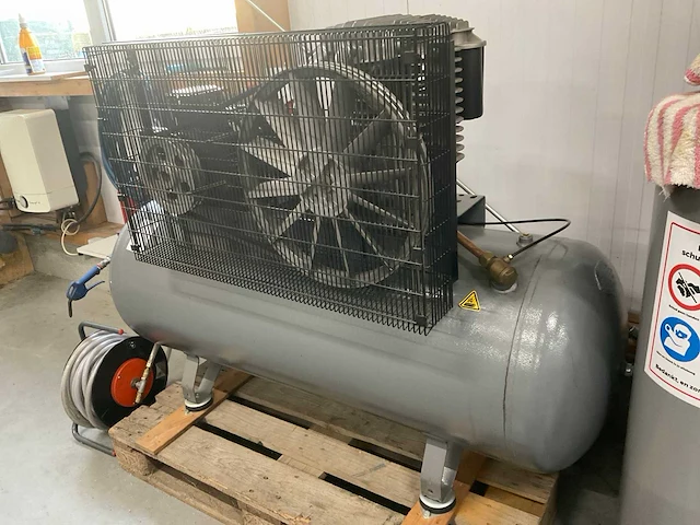 2008 airpress b5900-b luchtcompressor - afbeelding 1 van  6