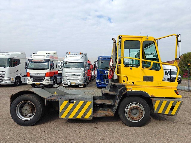 2008 allison terberg 182/222 terminal trekker - afbeelding 14 van  16