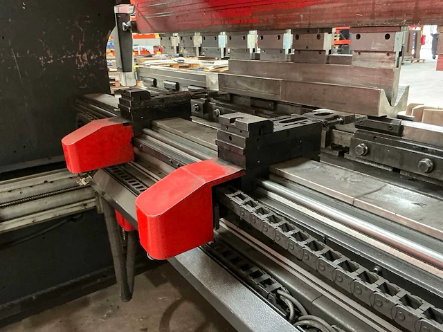 2008 amada hfp nt 400-4l cnc-kantbank - afbeelding 13 van  15
