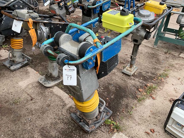 2008 ammann avs 68-4 trilstamper - afbeelding 1 van  5