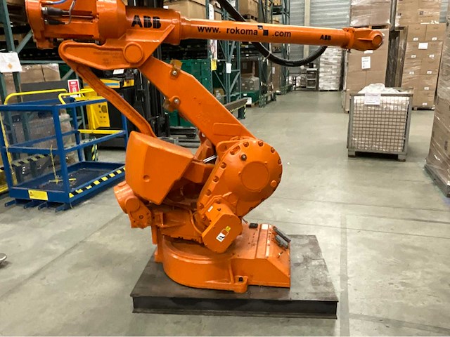 2008 asian brown bovery abb robotarm - afbeelding 1 van  12
