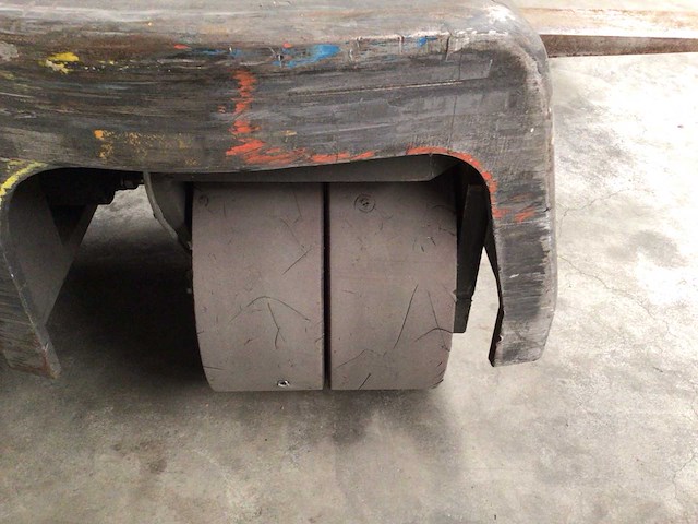 2008 atlet 4 weg zijlader, reachtruck ufs250 - afbeelding 14 van  14