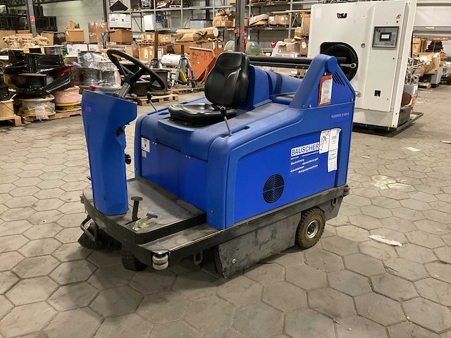 2008 bauscher floortec r 680 b zelfrijdende veegmachine - afbeelding 5 van  13