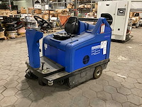 2008 bauscher floortec r 680 b zelfrijdende veegmachine - afbeelding 5 van  13