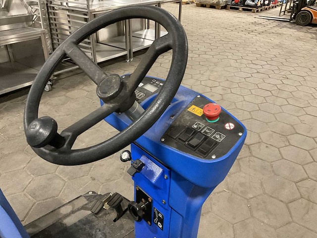 2008 bauscher floortec r 680 b zelfrijdende veegmachine - afbeelding 12 van  13