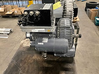 2008 becker sv 8.130/2-492 vacuümpomp - afbeelding 1 van  6
