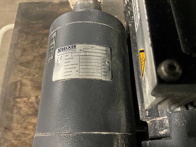 2008 becker sv 8.130/2-492 vacuümpomp - afbeelding 5 van  6