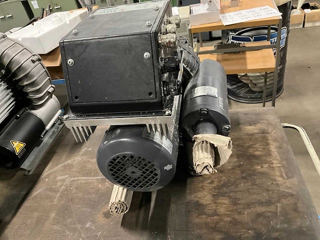 2008 becker sv 8.130/2-492 vacuümpomp - afbeelding 6 van  6