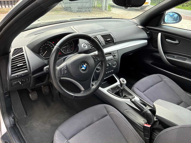2008 bmw 1-serie cabrio 118i personenauto - afbeelding 24 van  25