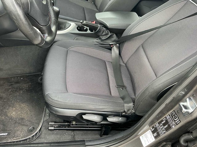 2008 bmw 120i 1-serie personenauto - afbeelding 12 van  32