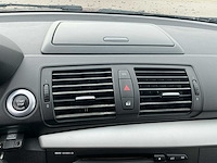 2008 bmw 120i 1-serie personenauto - afbeelding 18 van  32