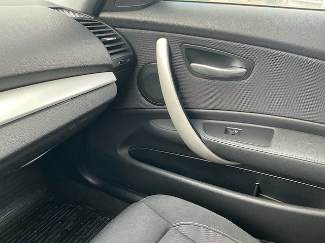 2008 bmw 120i 1-serie personenauto - afbeelding 20 van  32