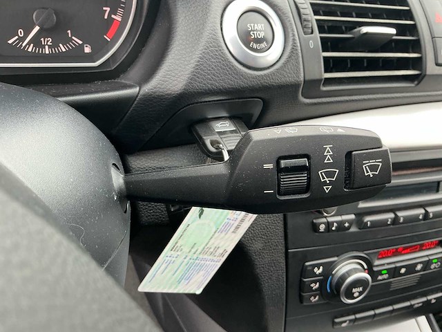2008 bmw 120i 1-serie personenauto - afbeelding 23 van  32