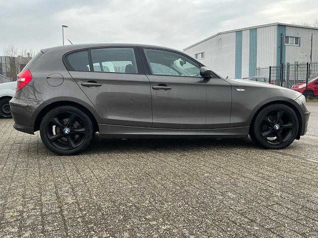 2008 bmw 120i 1-serie personenauto - afbeelding 29 van  32