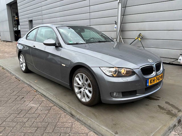 2008 bmw 3-serie coupé 320i personenauto - afbeelding 17 van  23