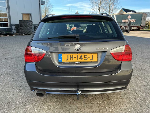 2008 bmw 320i touring personenauto - afbeelding 25 van  27