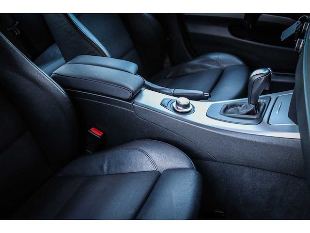 2008 bmw 3serie 335i high executive -car 71-hbt-4 - afbeelding 7 van  21