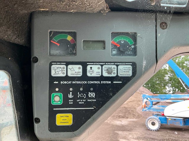 2008 bobcat s300 schranklader defect - afbeelding 15 van  30