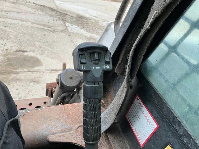 2008 bobcat s300 schranklader defect - afbeelding 16 van  30