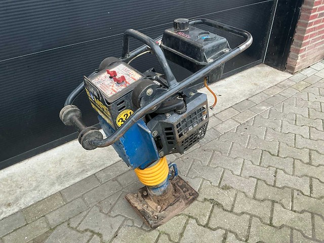 2008 bomag bt 60/4 trilstamper - afbeelding 1 van  7