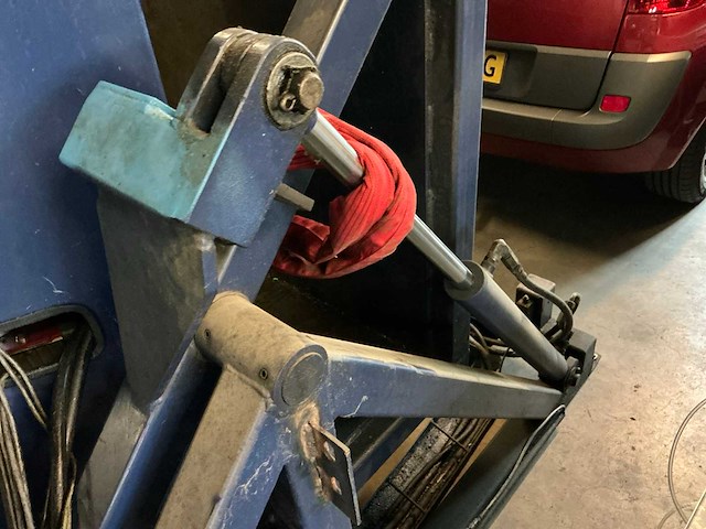 2008 bouwmeester metaal kistenkantelaar - afbeelding 17 van  17