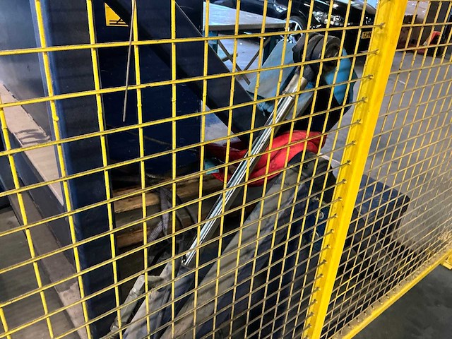 2008 bouwmeester metaal kistenkantelaar - afbeelding 4 van  17