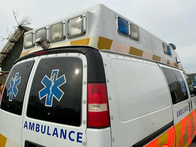 2008 chevrolet ambulance - afbeelding 13 van  45
