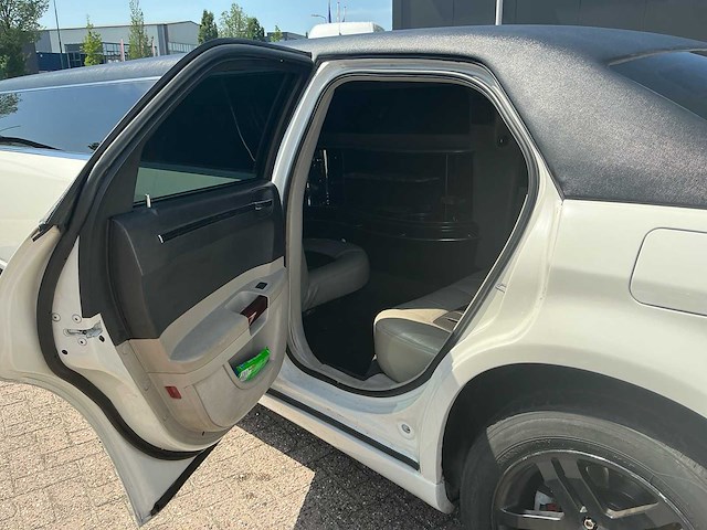 2008 chrysler 300 c limo limousine - afbeelding 16 van  32