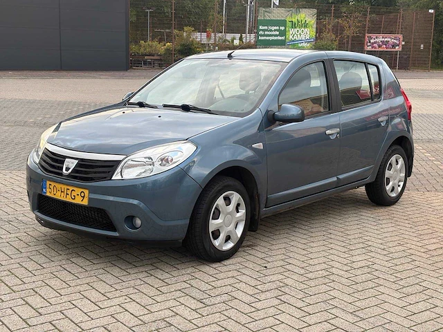 2008 dacia sandero 1.4 lauréate personenauto - afbeelding 2 van  9