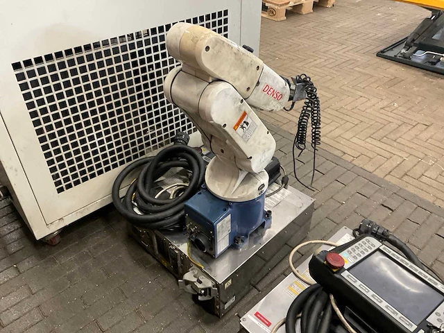 2008 denso vp-624e/gm industriële robot - afbeelding 6 van  12