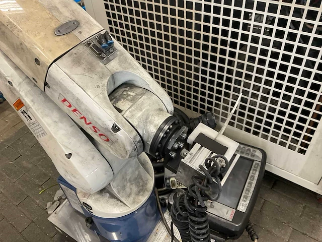 2008 denso vp-624e/gm industriële robot - afbeelding 8 van  12