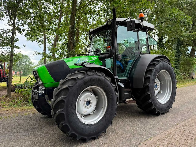 2008 deutz-fahr agrofarm 85 vierwielaangedreven landbouwtractor - afbeelding 1 van  6