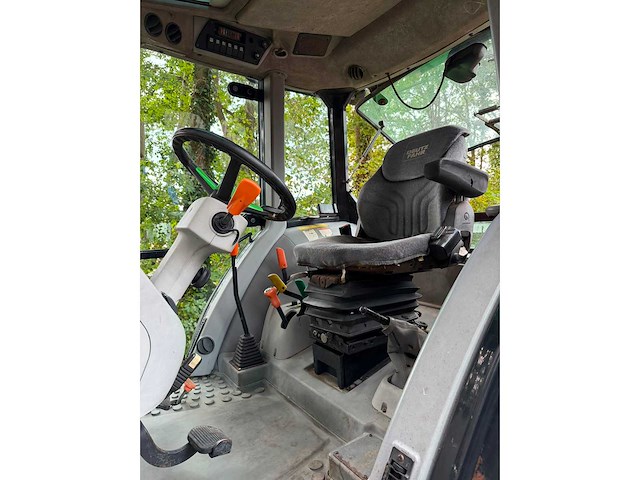 2008 deutz-fahr agrofarm 85 vierwielaangedreven landbouwtractor - afbeelding 6 van  6