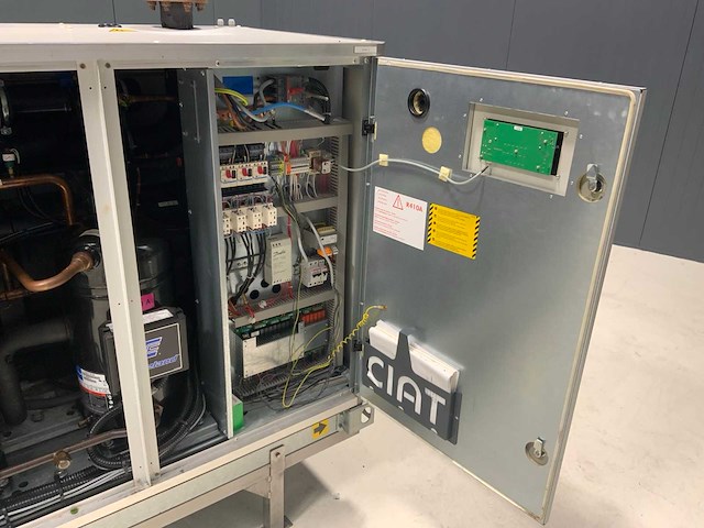 2008 dynaciat lg lgp 600v chiller (c) - afbeelding 10 van  12