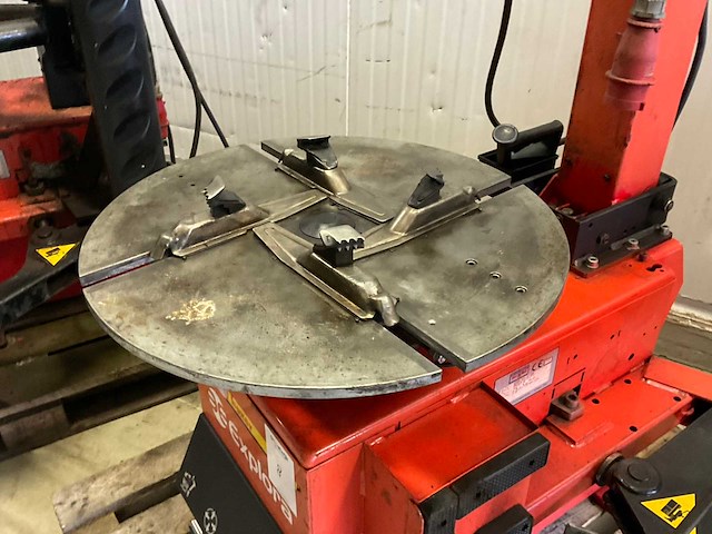 2008 explora boxer a22-20 banden de-en montageapparaat - afbeelding 8 van  8