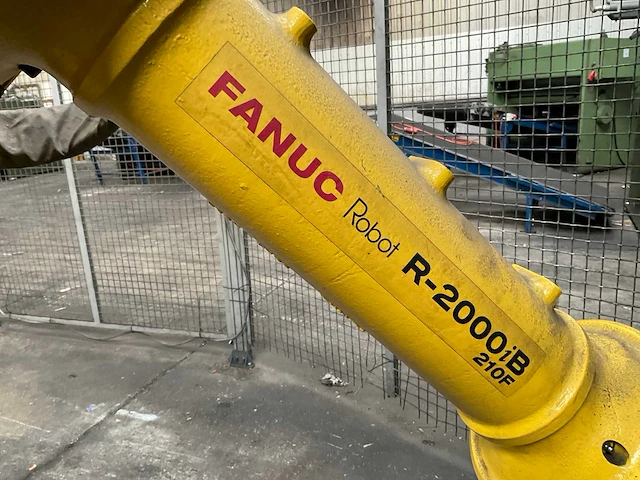 2008 fanuc r-2000ib 210f transportrobot - afbeelding 2 van  33