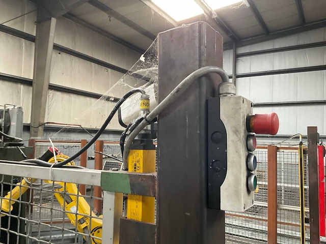 2008 fanuc r-2000ib 210f transportrobot - afbeelding 22 van  33