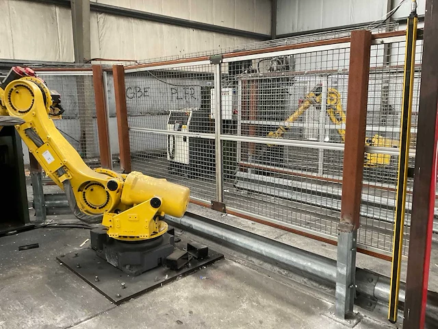2008 fanuc r-2000ib 210f transportrobot - afbeelding 24 van  33