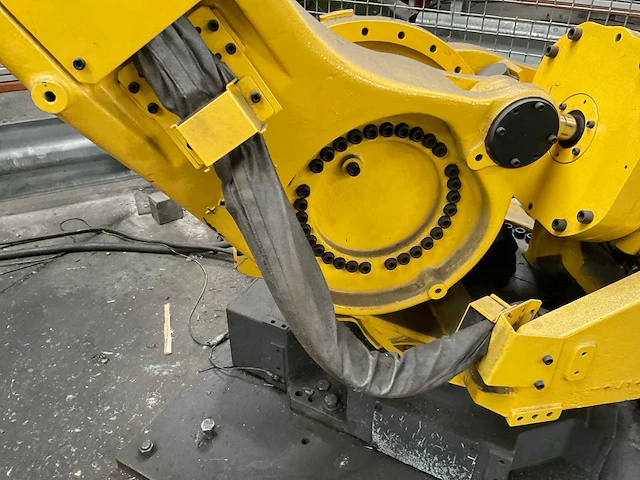 2008 fanuc r-2000ib 210f transportrobot - afbeelding 30 van  33