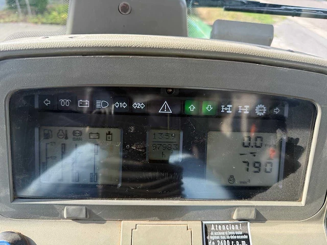 2008 fendt 820 vario tms 4wd – 205 pk – fronthef – geveerde vooras-luchtremmen - afbeelding 16 van  16