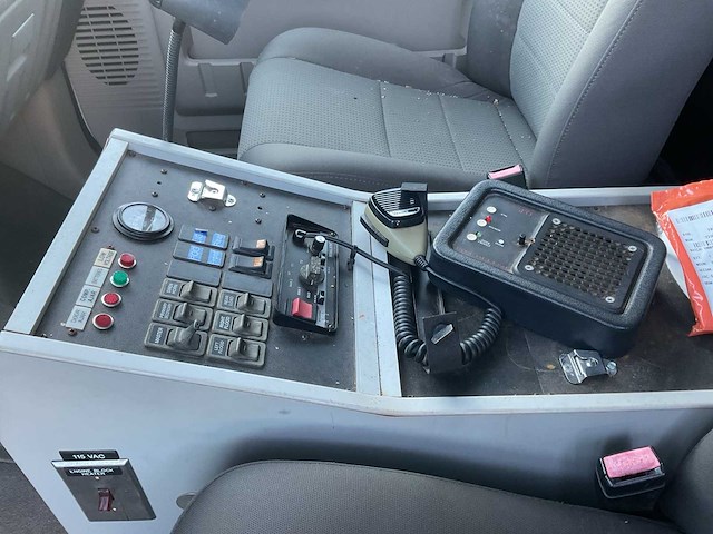 2008 ford f-350 xlt super duty ambulance bedrijfswagens - afbeelding 5 van  34