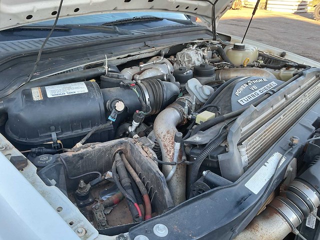 2008 ford f-350 xlt super duty ambulance bedrijfswagens - afbeelding 31 van  34