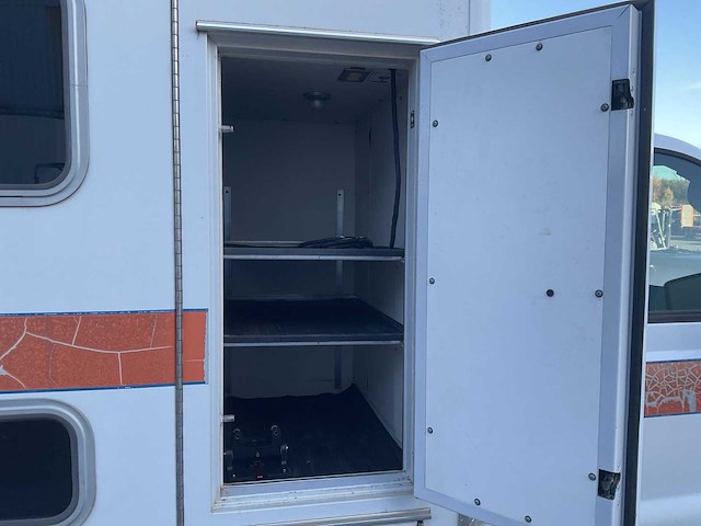 2008 ford f-350 xlt super duty ambulance bedrijfswagens - afbeelding 8 van  34