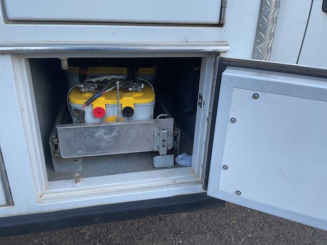 2008 ford f-350 xlt super duty ambulance bedrijfswagens - afbeelding 20 van  34