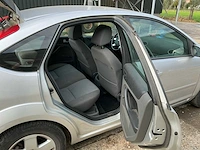 2008 ford focus 1.6-16v ambiente personenauto - afbeelding 9 van  17