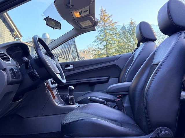 2008 ford focus coupé-cabriolet personenauto - afbeelding 2 van  12
