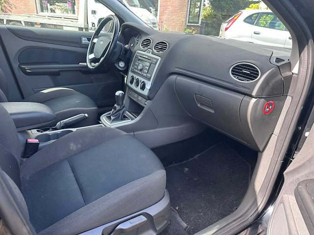 2008 ford focus wagon 1.8-16v amb. flexif. personenauto - afbeelding 2 van  10