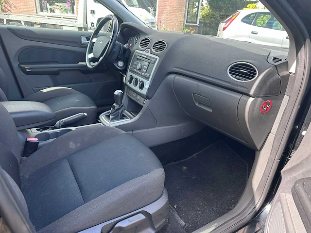 2008 ford focus wagon 1.8-16v amb. flexif. personenauto - afbeelding 2 van  10