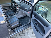 2008 ford focus wagon personenauto (62-gpd-4) - afbeelding 22 van  46