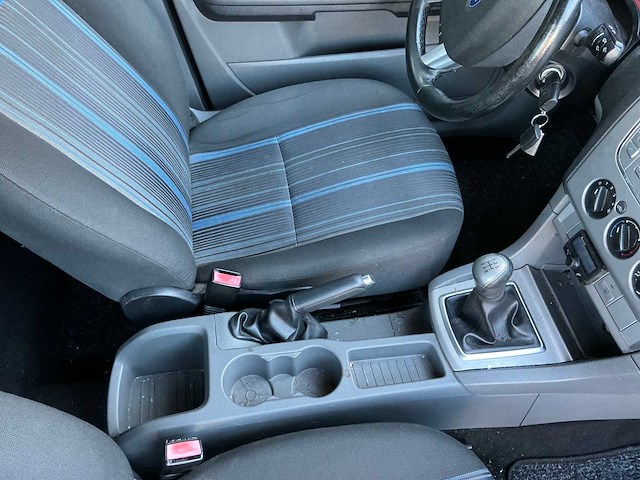 2008 ford focus wagon personenauto (62-gpd-4) - afbeelding 25 van  46
